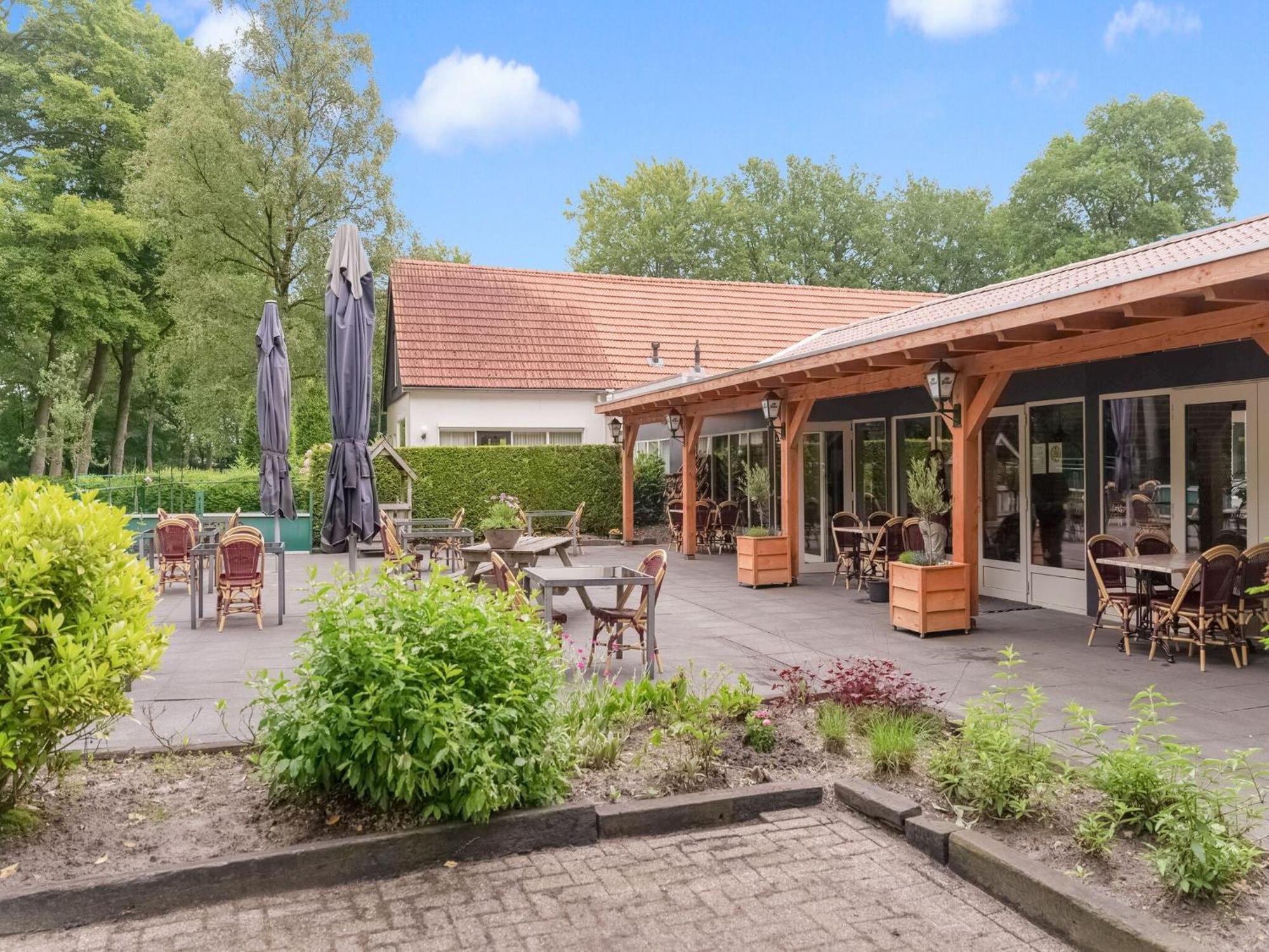 Beautiful Chalet In The Woods With A Shared Pool Vledder Luaran gambar